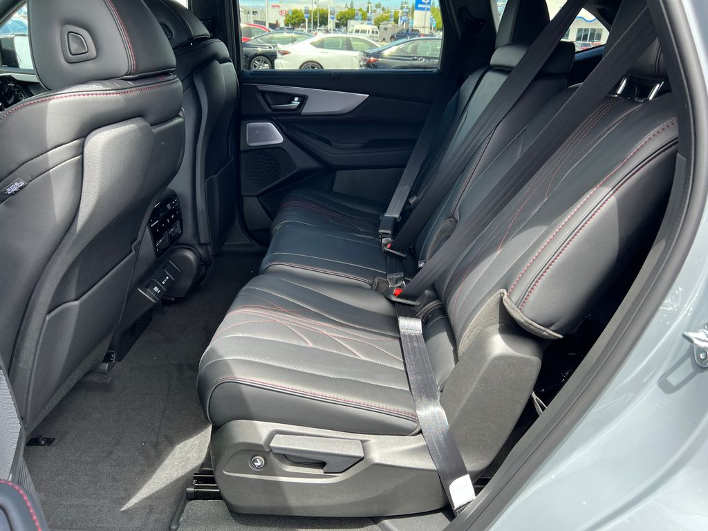 2026 Acura MDX SH-AWD A-Spec Advance photo 21
