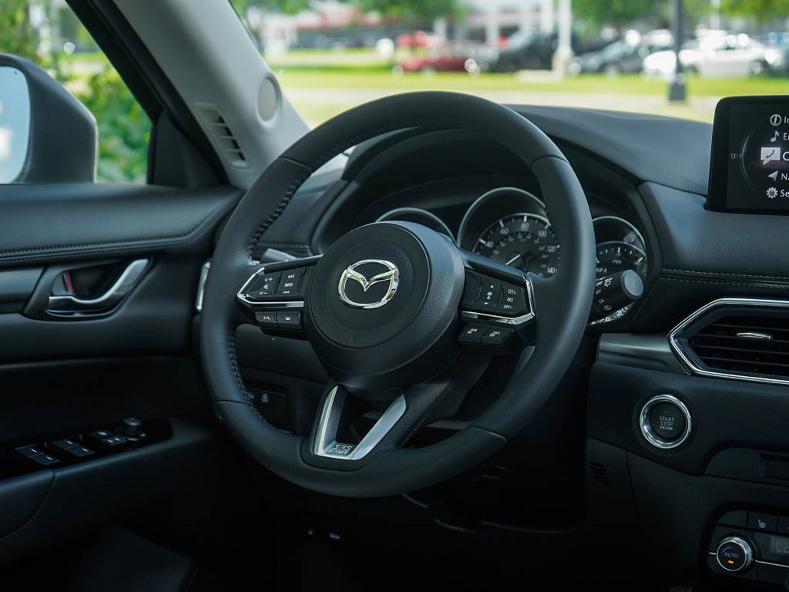 2025 Mazda CX-5 2.5 S Preferred photo 13