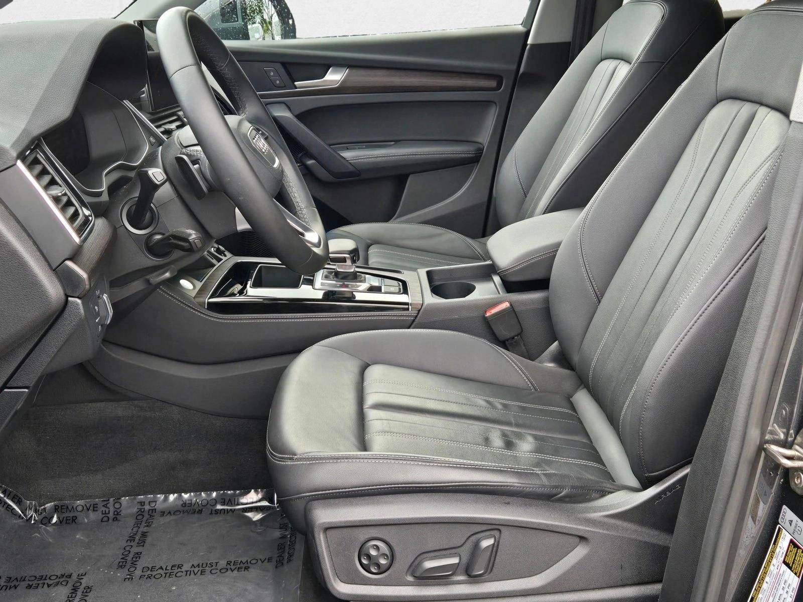 2023 Audi Q5 S line Premium Plus 45 TFSI photo 13