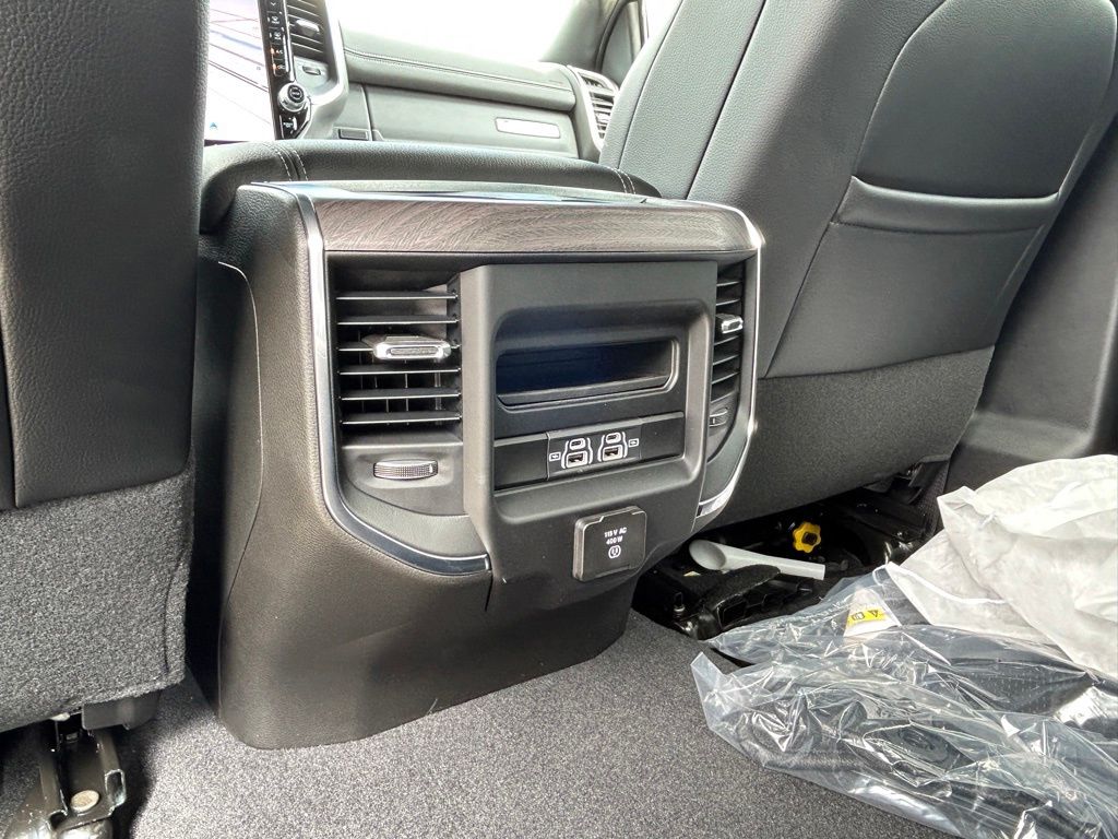 2025 Ram 3500 Laramie photo 42