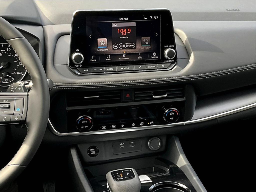 2026 Nissan Rogue SV photo 5