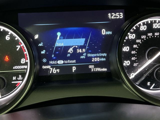 2022 Toyota Camry SE photo 12