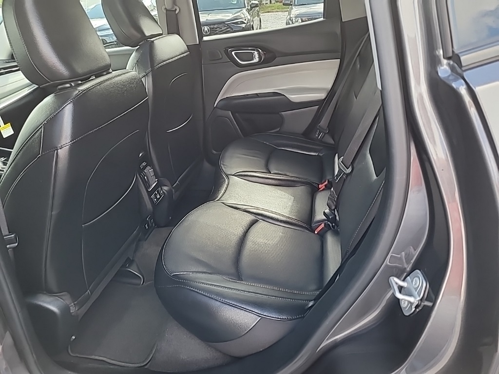 Used 2022 Granite Crystal Metallic Clearcoat Jeep Limited image 19