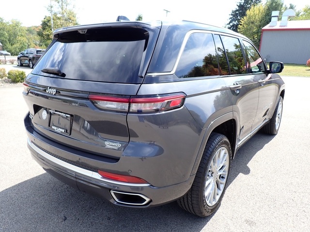 2022 Jeep Grand Cherokee Summit photo 5