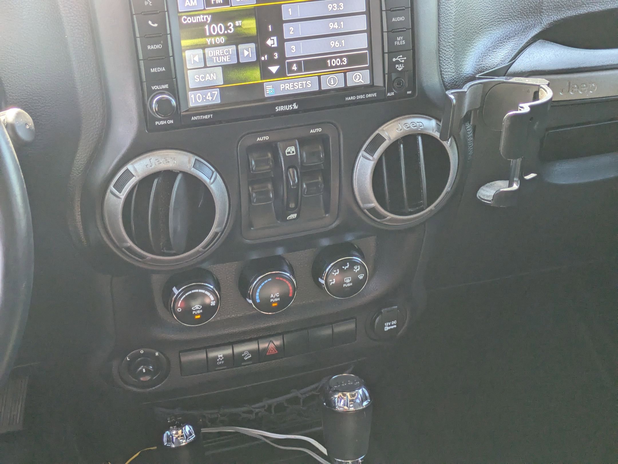 2017 Jeep Wrangler Unlimited Sport photo 17