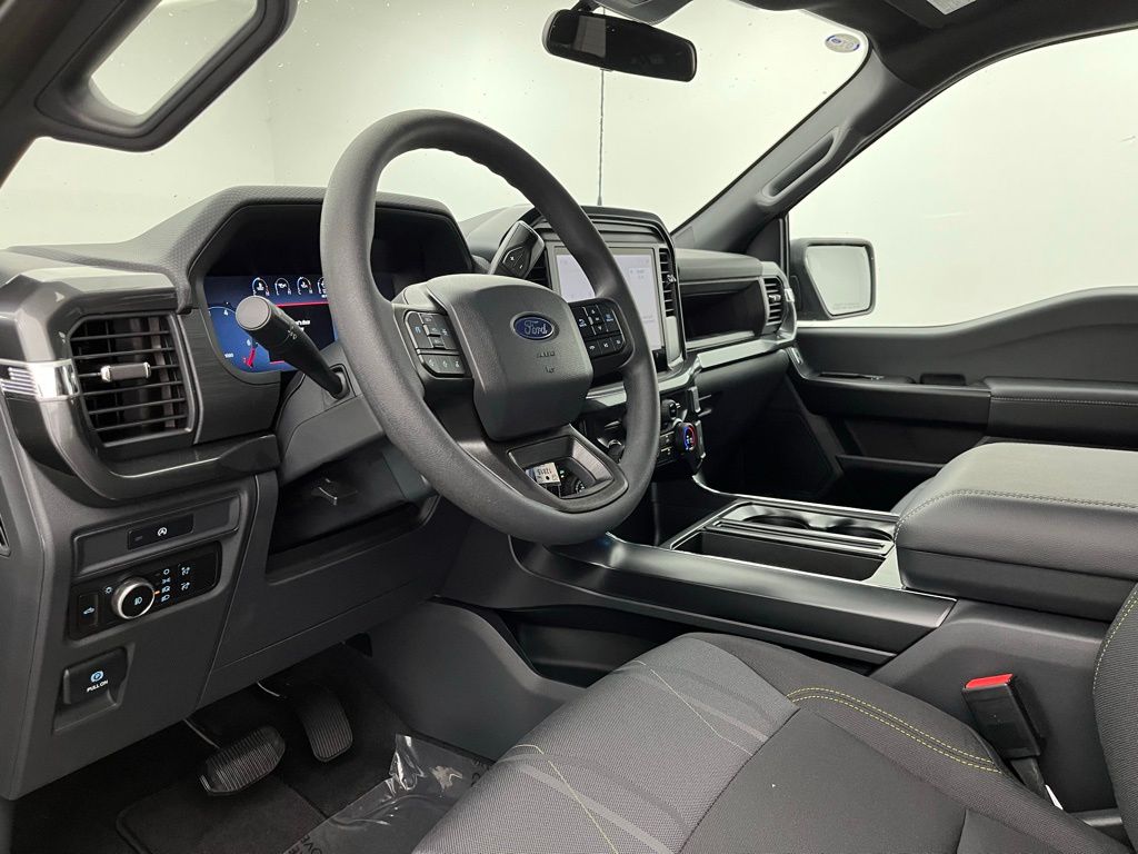 2025 Ford F-150 STX photo 7