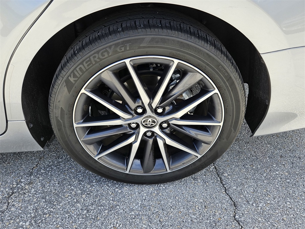 2022 Toyota Camry XLE photo 38