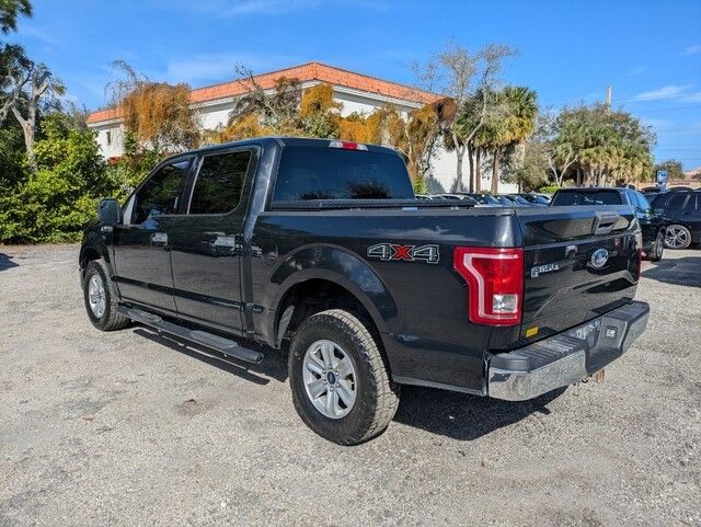 2015 Ford F-150 XLT photo 4