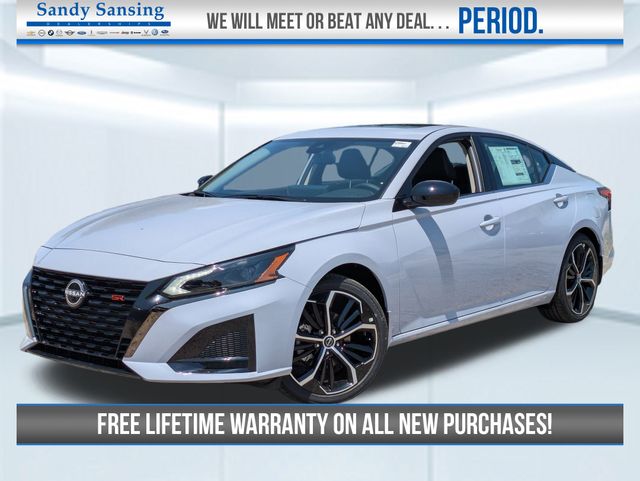 2025 Nissan Altima SR's photo