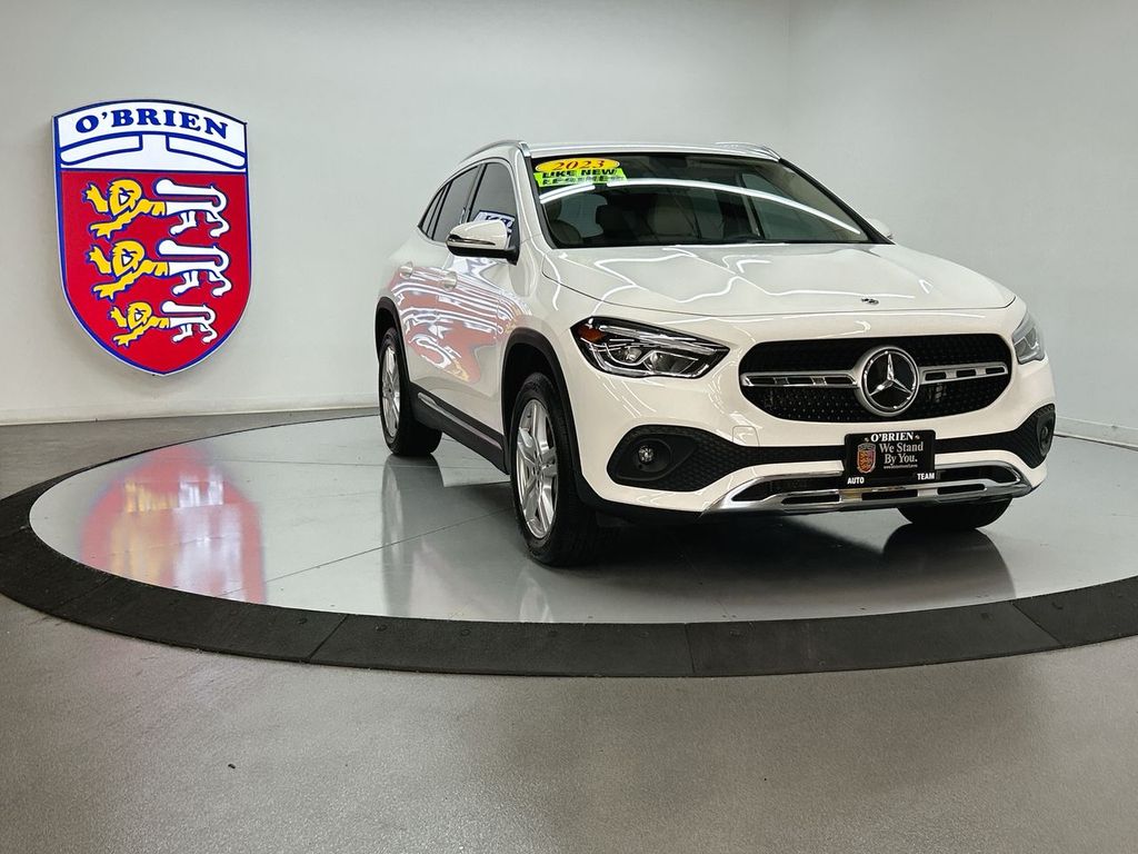 2023 Mercedes-Benz GLA Base's photo