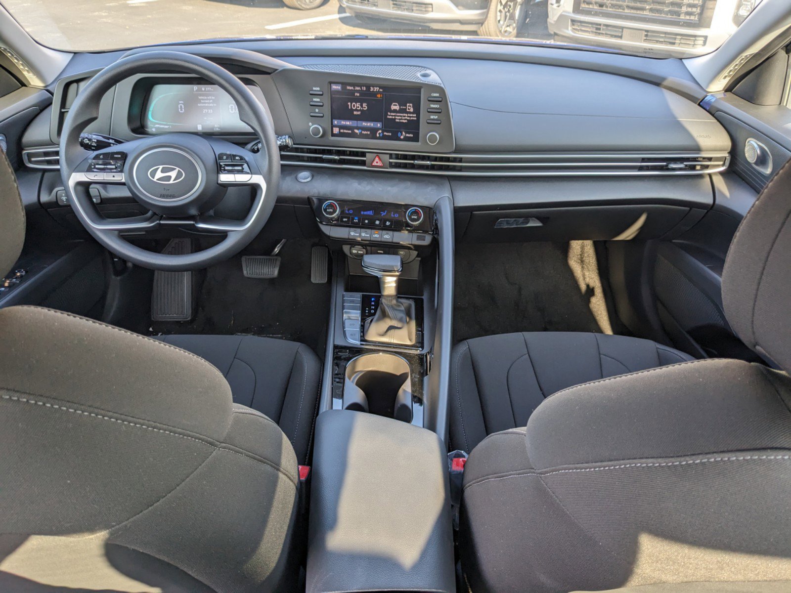 2025 Hyundai Elantra Blue SEL Sport photo 13
