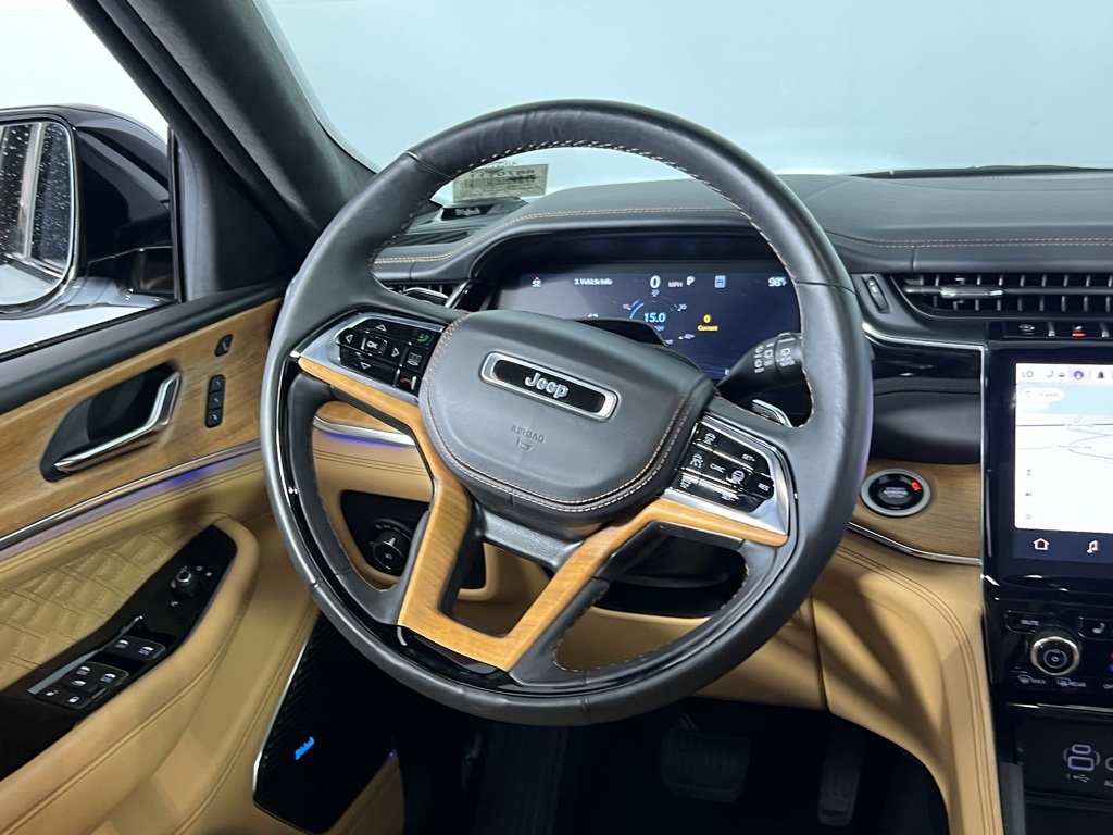 2024 Jeep Grand Cherokee L Summit Reserve photo 11