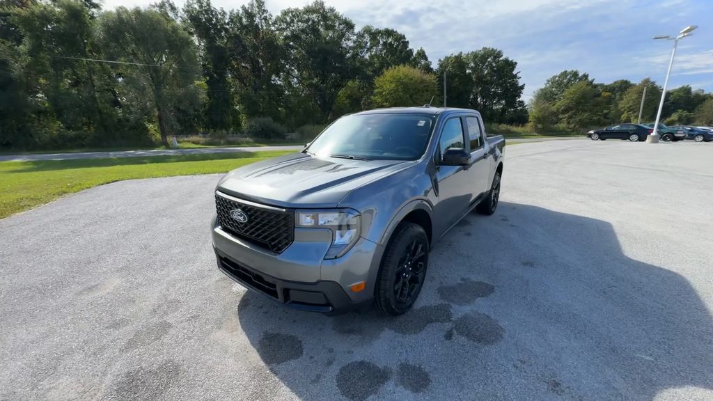 2025 Ford Maverick XLT photo 3