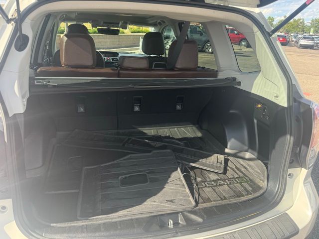 2017 Subaru Forester 2.5i Touring photo 17