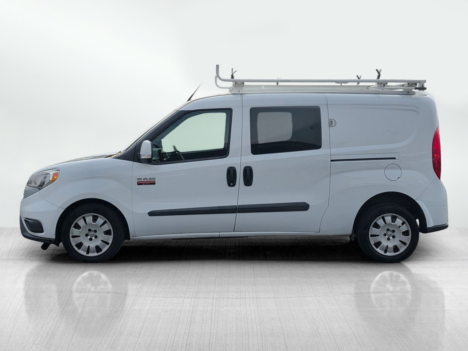 2016 Ram ProMaster City Tradesman SLT photo 4