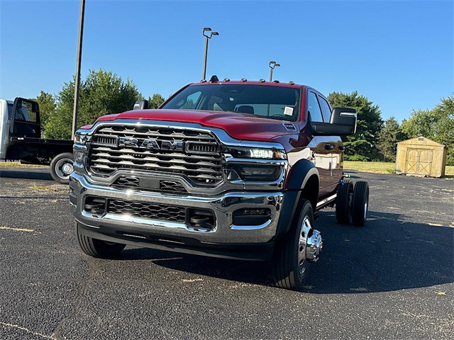2026 Ram 5500 Tradesman photo 3