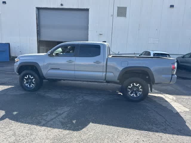 2020 Toyota Tacoma TRD photo 8