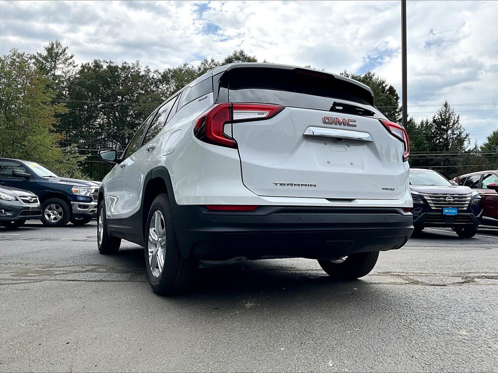 2023 Gmc Terrain SLE photo 6
