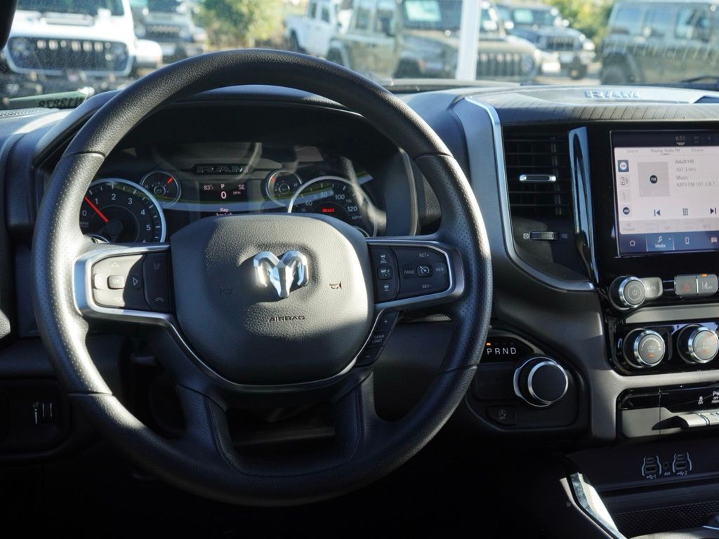 New 2026 Diamond Black Crystal Pearl-Coat Exterior Paint RAM Big Horn image 28