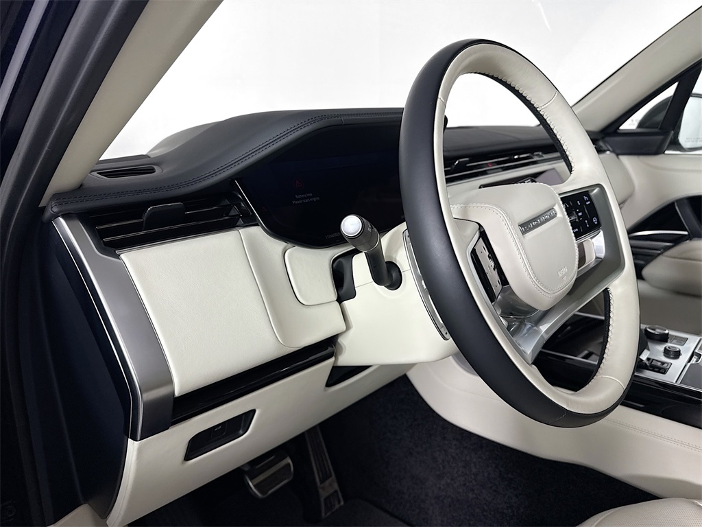 2023 Land Rover Range Rover Autobiography photo 4
