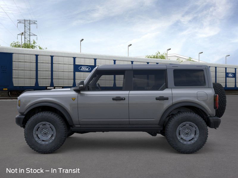 2025 Ford Bronco Badlands photo 2