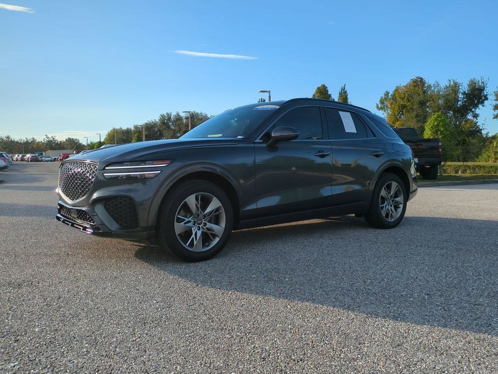 2023 GENESIS GV70 Standard