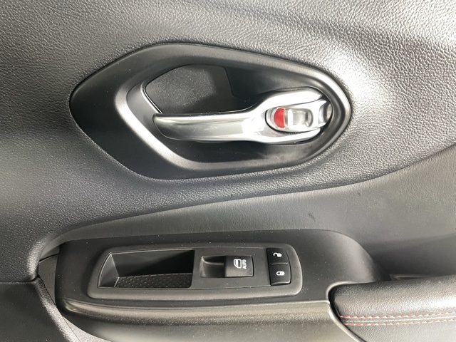 2021 Jeep Cherokee Trailhawk photo 9