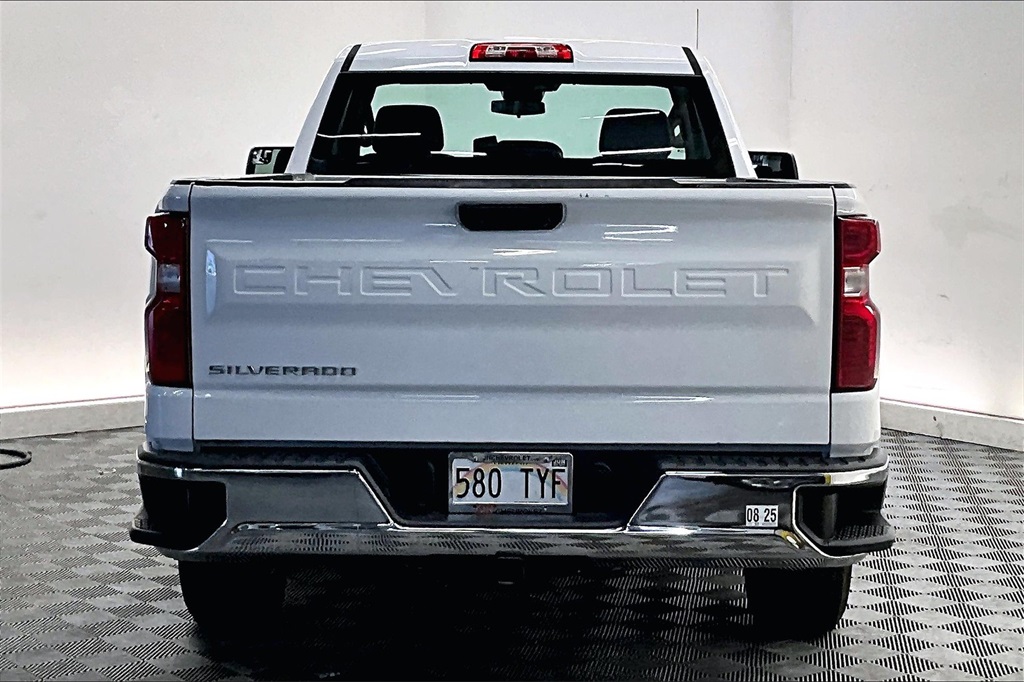 2024 Chevrolet Silverado 1500 Work Truck photo 3