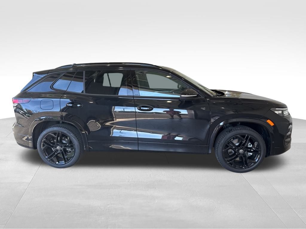 2025 Volkswagen Tiguan SE R-Line Black photo 6