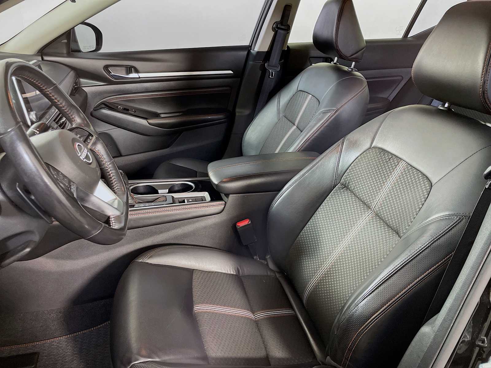 2023 Nissan Altima 2.5 SR photo 18