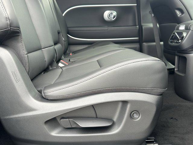 2026 Hyundai Ioniq SEL photo 13