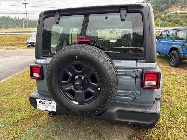 2025 Jeep Wrangler Sport photo 3