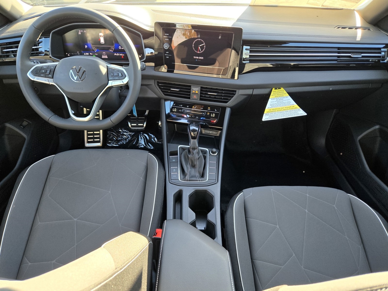 2026 Volkswagen Jetta 1.5T Sport photo 9