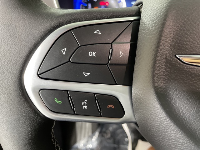 2025 Chrysler Pacifica photo 24