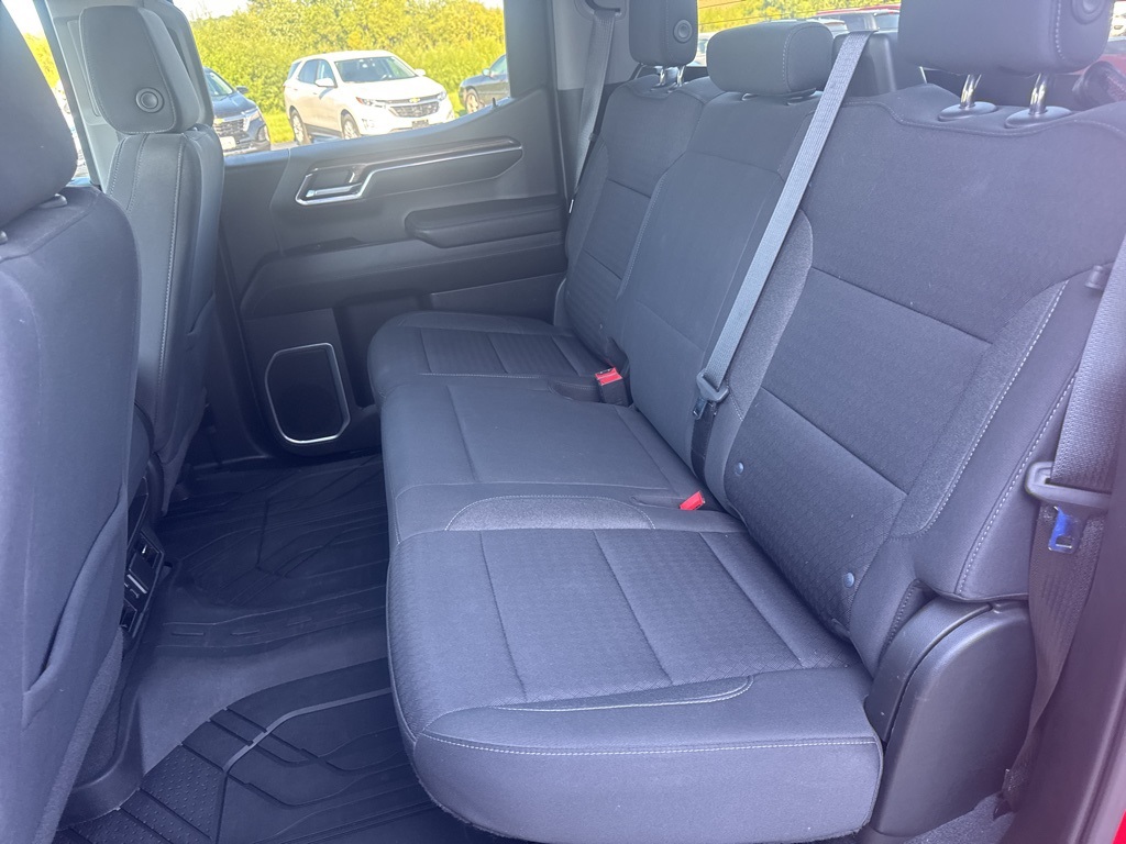2022 Chevrolet Silverado 1500 LT photo 16