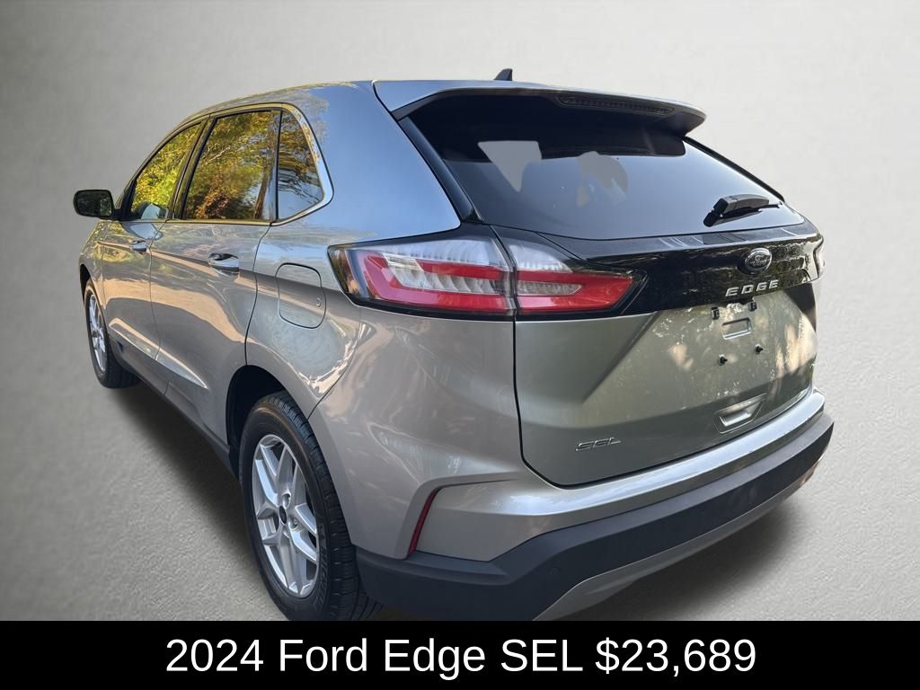 2024 Ford Edge SEL photo 5