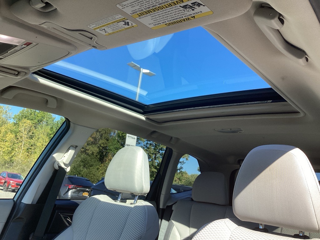 2019 Subaru Forester Premium photo 13