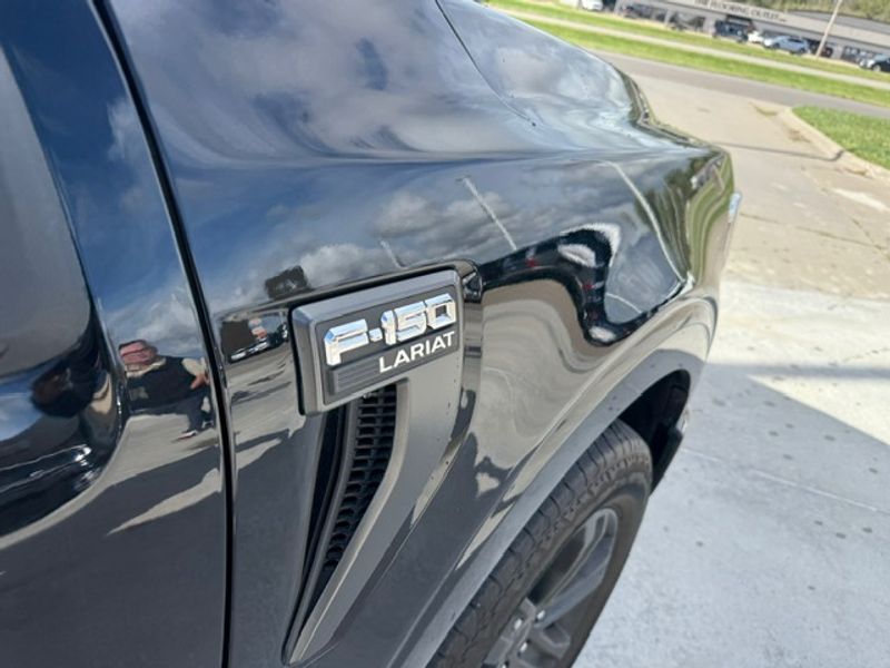 2022 Ford F-150 Lariat photo 5