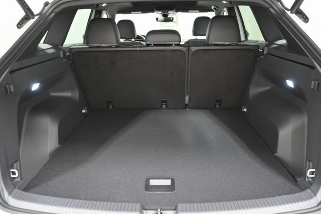 2026 Volkswagen Atlas Cross Sport SE Technology photo 10