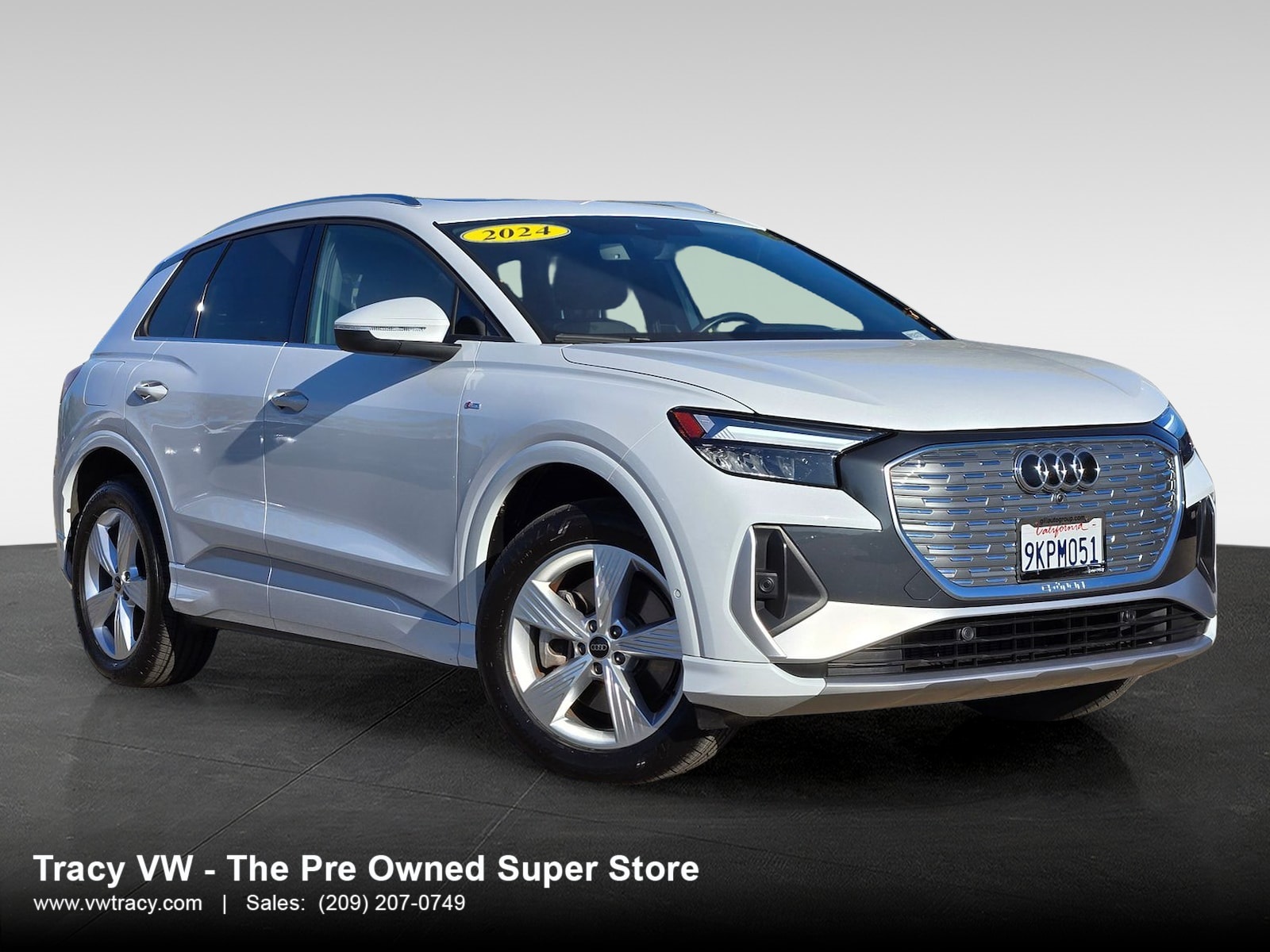 2024 Audi Q4 e-tron Premium Plus's photo