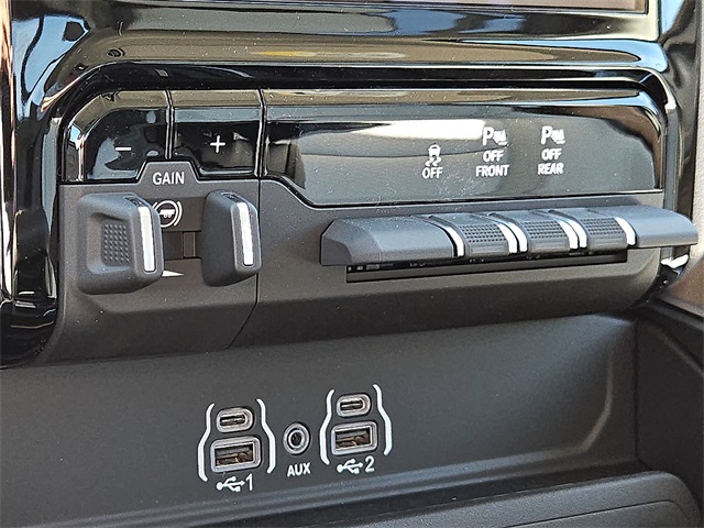 2026 Ram 1500 Laramie photo 16