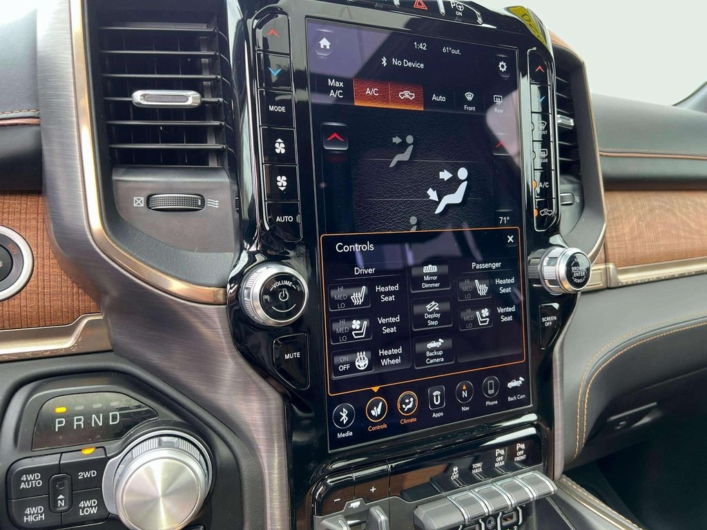 2020 Ram 1500 Laramie Longhorn photo 11