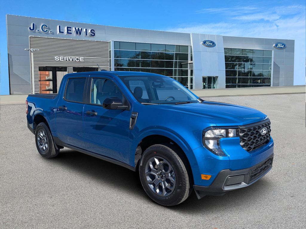 2025 Ford Maverick XLT's photo