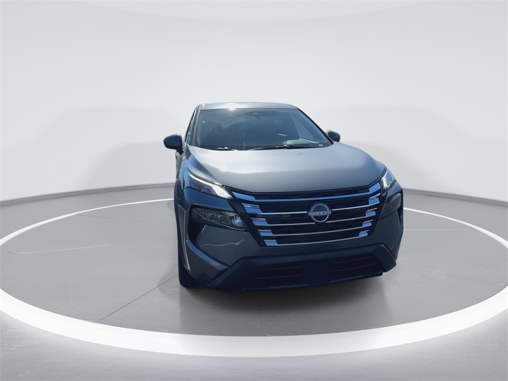2026 Nissan Rogue SV photo 3