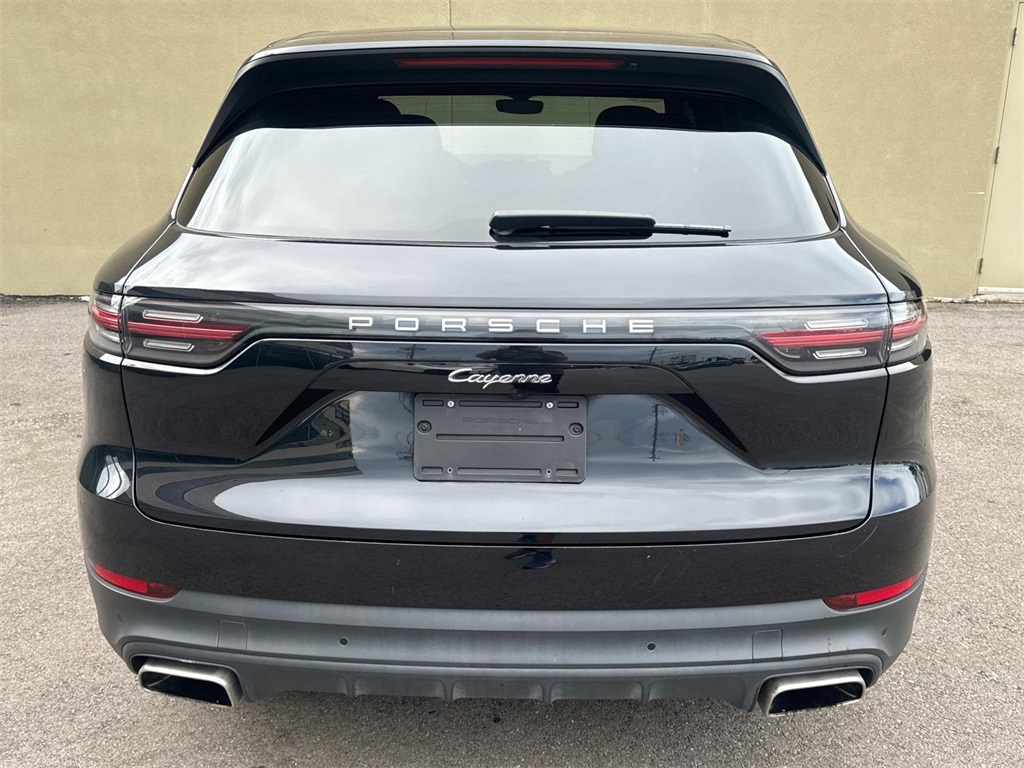 2022 Porsche Cayenne Base photo 13