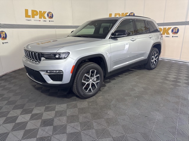 2025 Jeep Grand Cherokee Limited photo 7