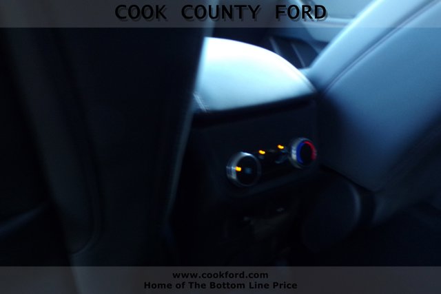 2025 Ford Explorer photo 19