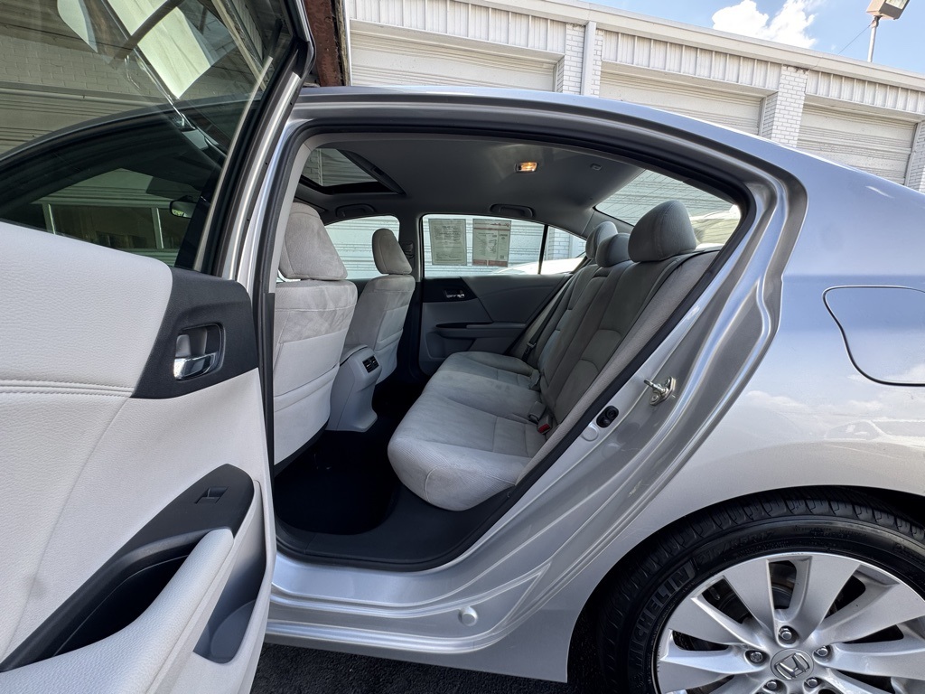 2015 Honda Accord EX photo 12