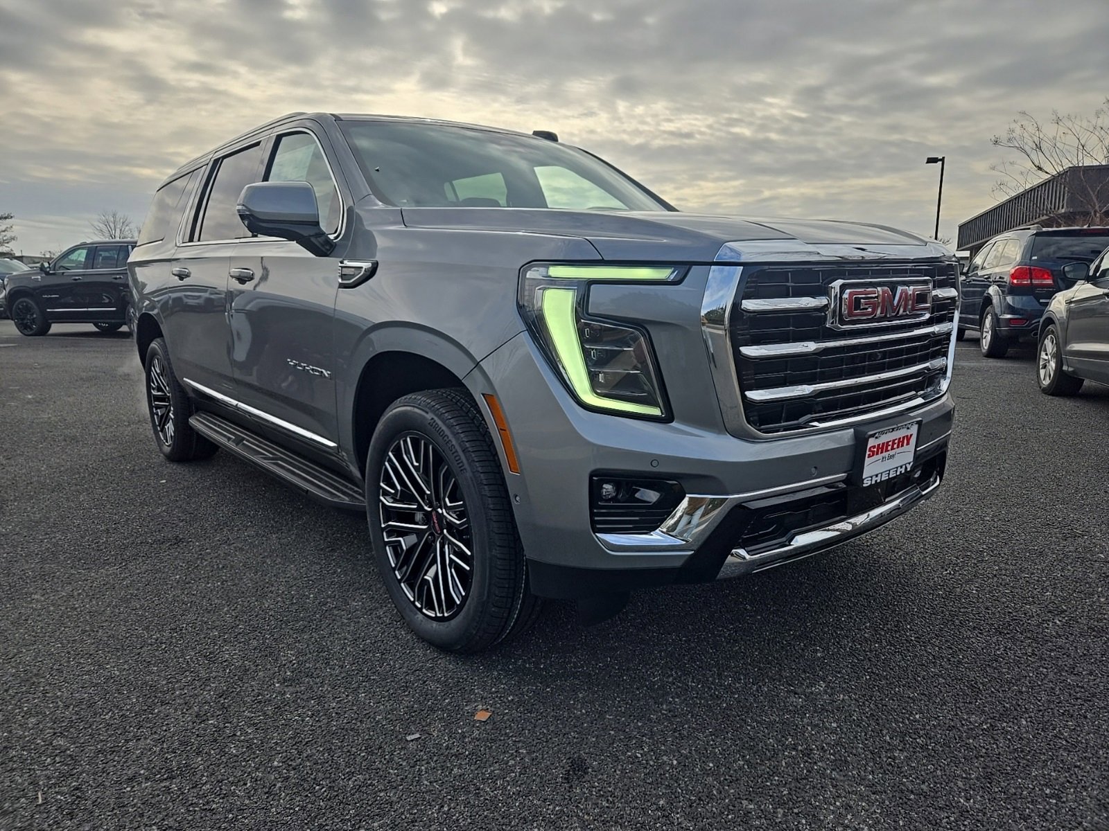 2026 GMC Yukon XL Elevation's photo