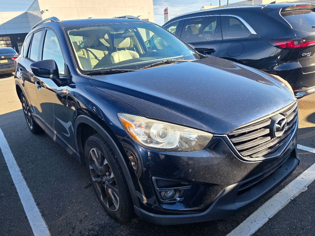 2016 Mazda CX-5 Grand Touring photo 2